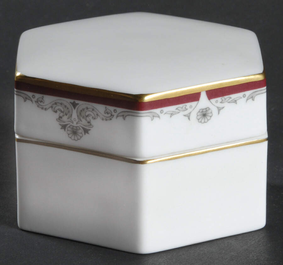 Cambridge Trinket Box & Lid by Royal Doulton-1