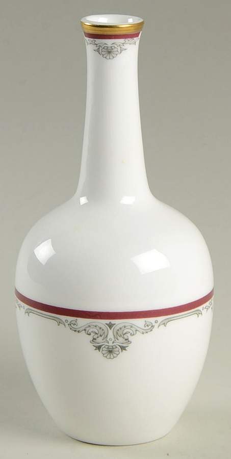 Cambridge Bud Vase by Royal Doulton-1