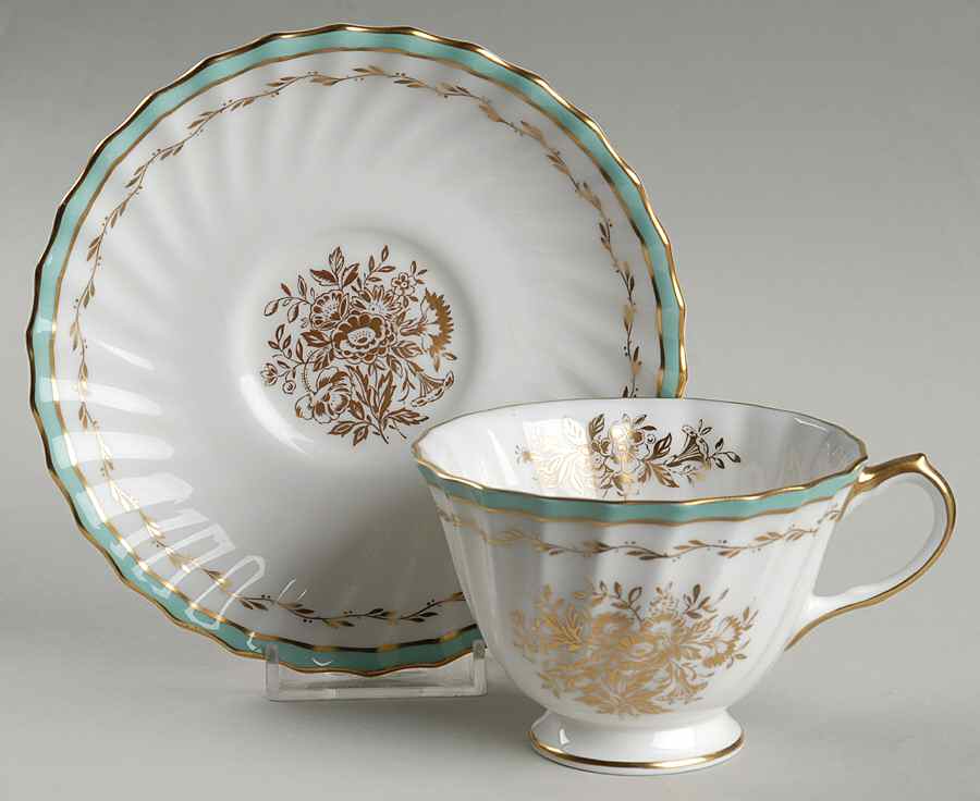 Camrose Footed Cup & Saucer Set by Royal Doulton-1