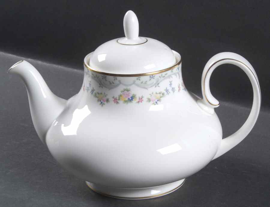 Candice Teapot & Lid by Royal Doulton-1