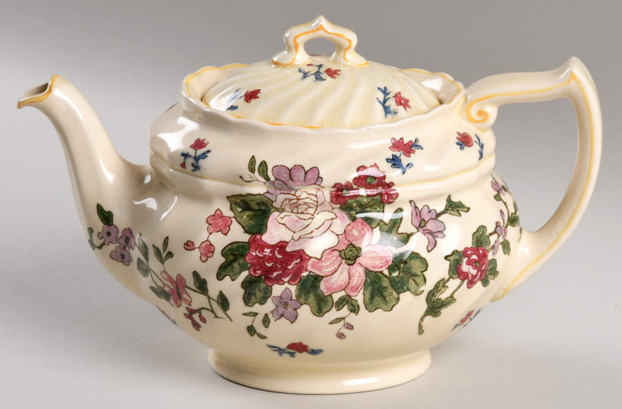 Canterbury Teapot & Lid by Royal Doulton-1