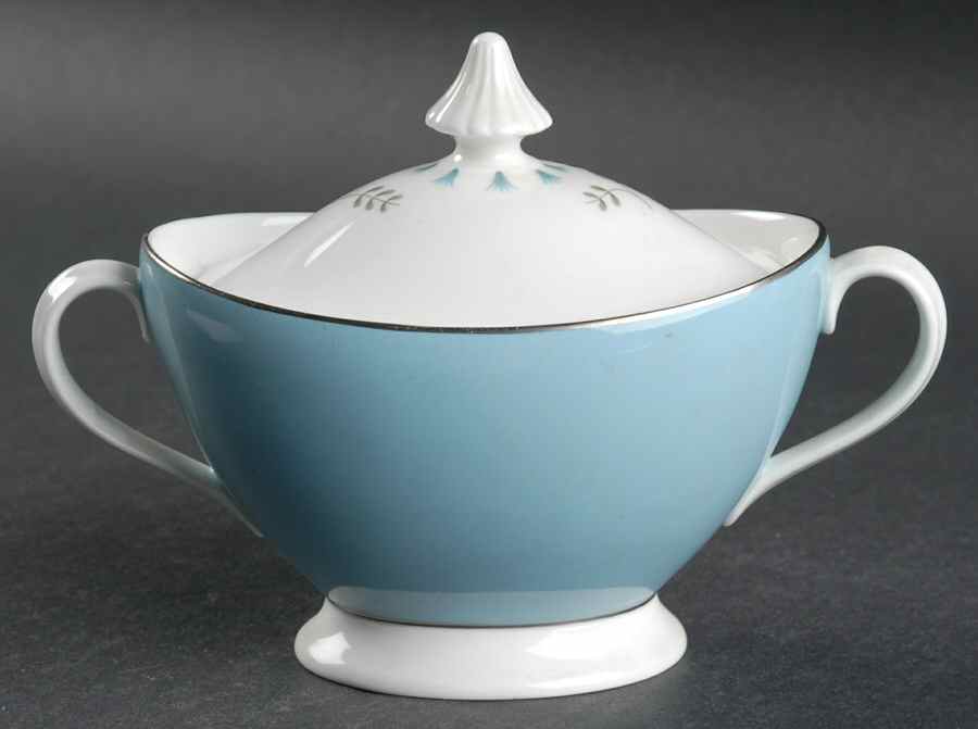 Caprice (H4950) Sugar Bowl & Lid by Royal Doulton-1