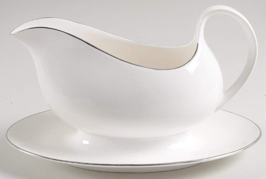 Carousel Gravy Boat with Attached Underplate by Royal Doulton-1