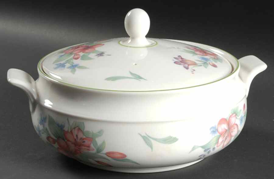 Carmel Round Covered Vegetable by Royal Doulton-1