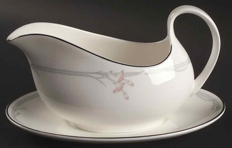 Carnation Gravy Boat & Underplate by Royal Doulton-1
