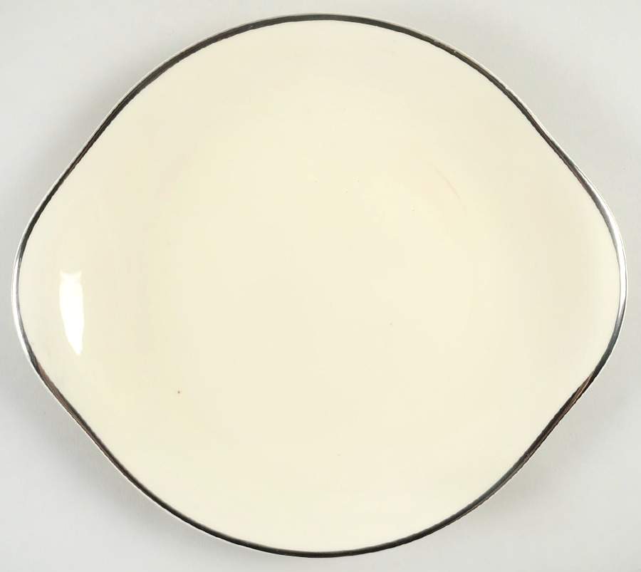 Carolyn Cake Plate by Royal Doulton-1