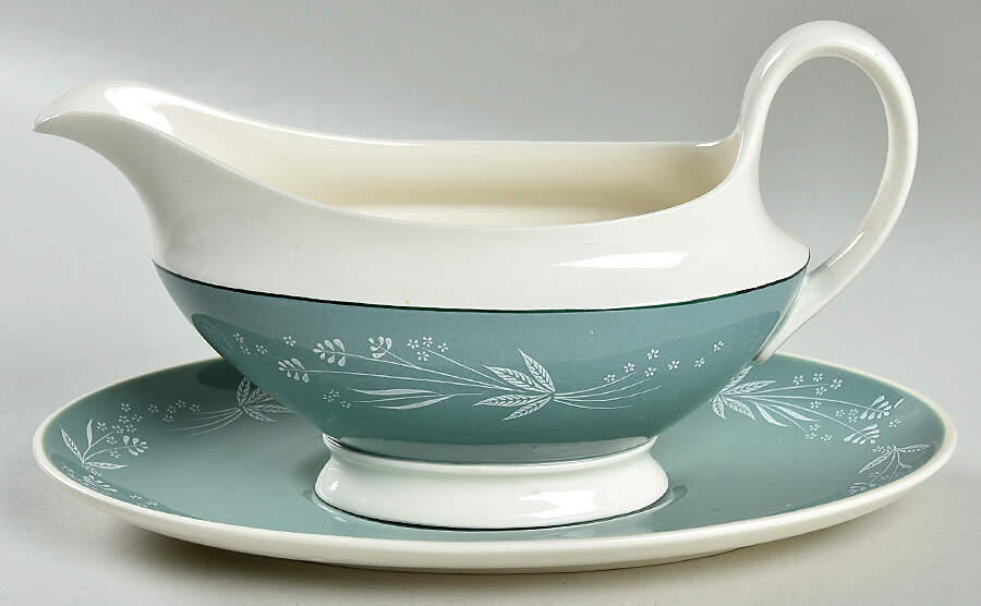 Cascade Gravy Boat & Underplate by Royal Doulton-1
