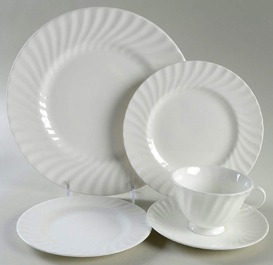 Cascade 40 Piece Estate Set by Royal Doulton-1