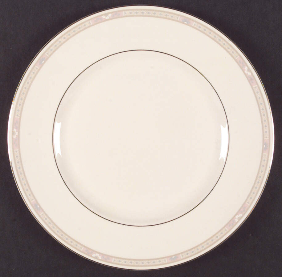Cassandra Dinner Plate by Royal Doulton-1