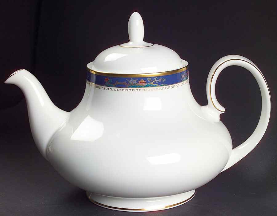 Cathay Teapot & Lid by Royal Doulton-1