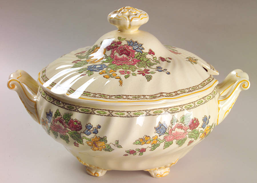 The Cavendish Tureen &  Lid by Royal Doulton-1