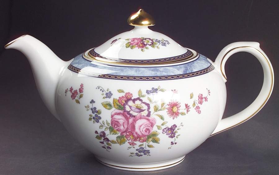 Centennial Rose Teapot & Lid by Royal Doulton-1