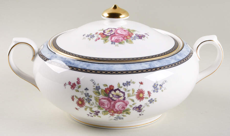 Centennial Rose Round Covered Vegetable by Royal Doulton-1