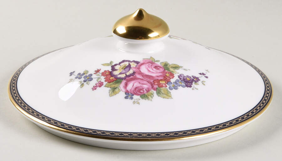 Centennial Rose Lid for Round Vegetable by Royal Doulton-1