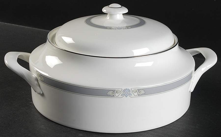 Charade Round Covered Vegetable by Royal Doulton-1