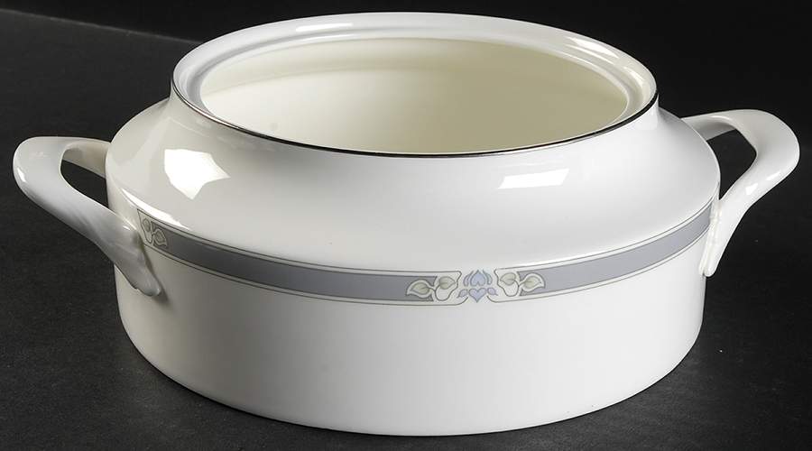 Charade Round Vegetable No Lid by Royal Doulton-1