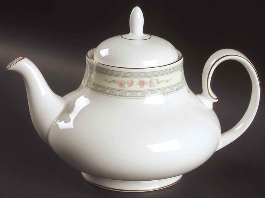 Chatham Teapot & Lid by Royal Doulton-1