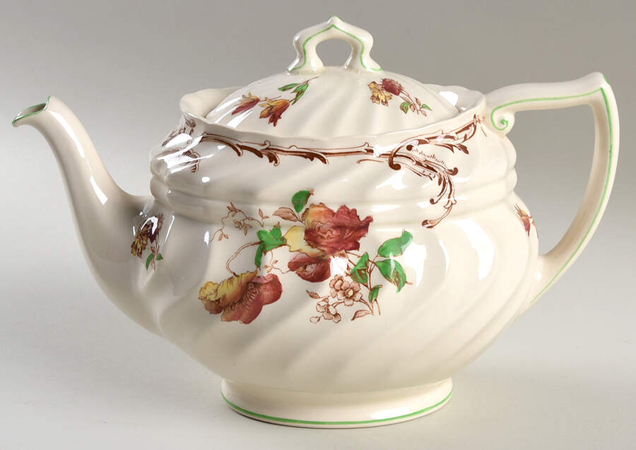 Chiltern Teapot & Lid by Royal Doulton-1