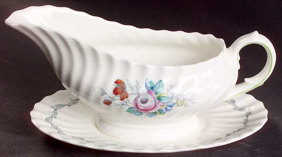 Chelsea Rose Gravy Boat with Attached Underplate by Royal Doulton-1