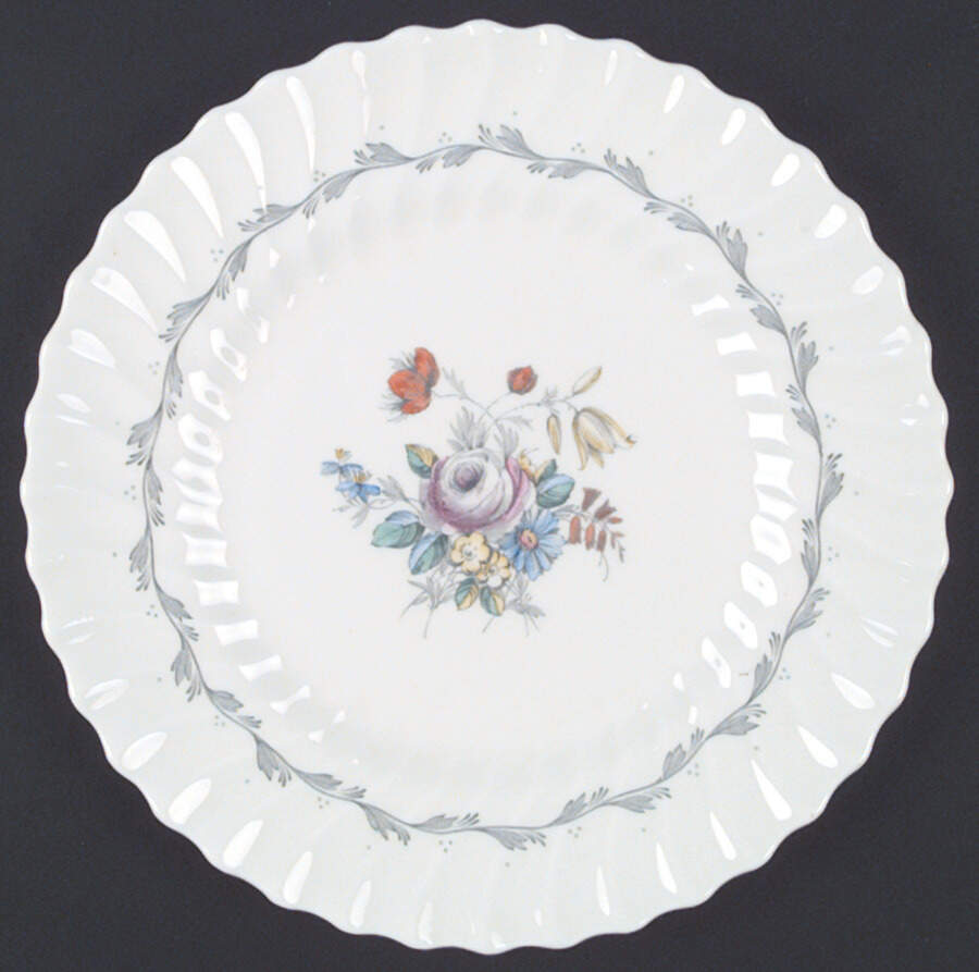 Chelsea Rose Dinner Plate by Royal Doulton-1