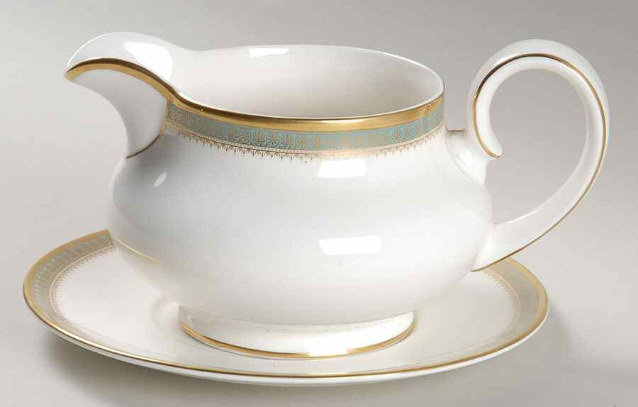 Clarendon Gravy Boat & Underplate by Royal Doulton-1