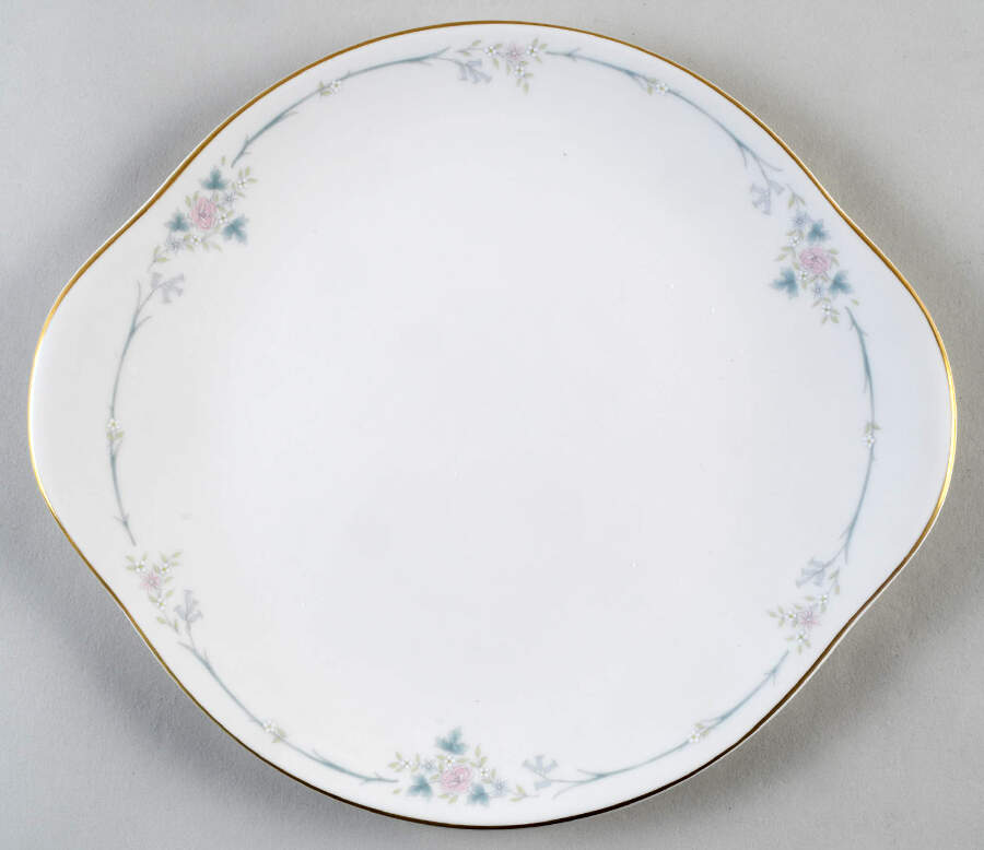 Classique Handled Cake Plate by Royal Doulton-1
