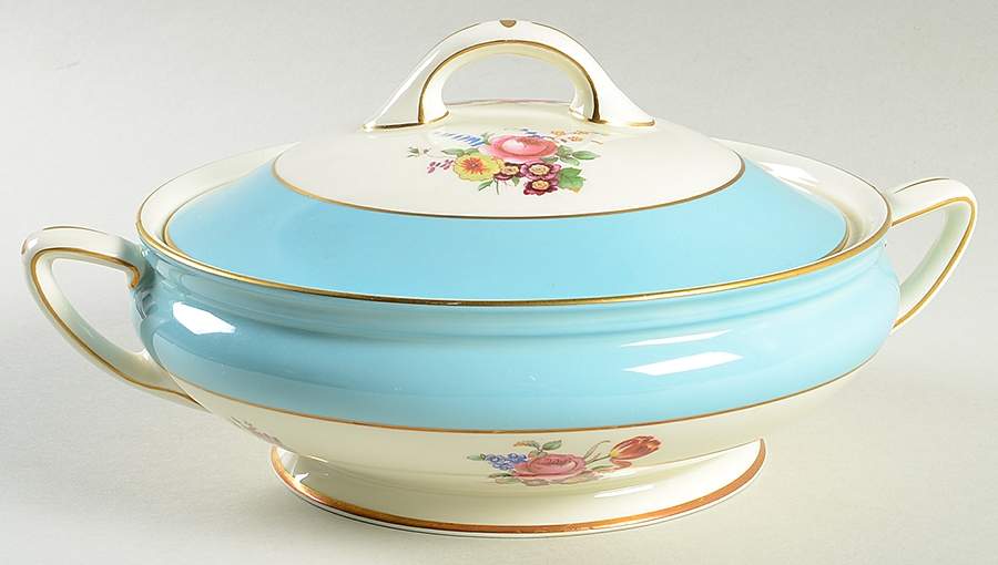 Clifton Round Covered Vegetable by Royal Doulton-1