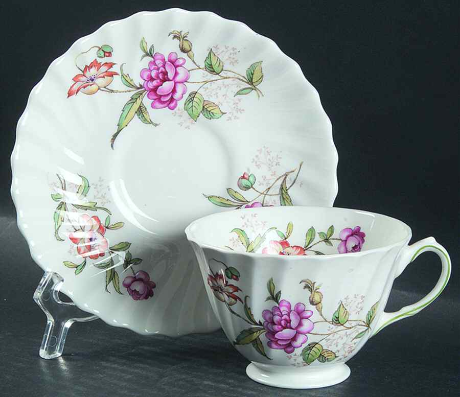 Clovelly Footed Cup & Saucer Set by Royal Doulton-1