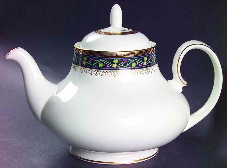 Coleridge Teapot & Lid by Royal Doulton-1