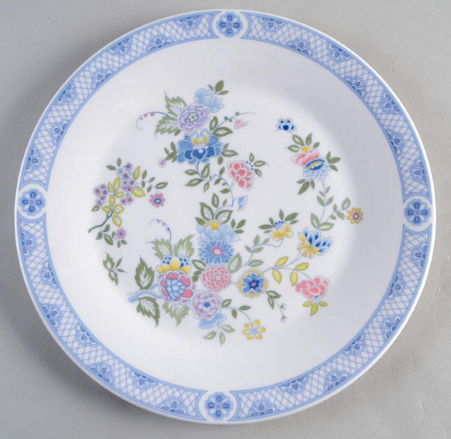 Coniston Dinner Plate by Royal Doulton-1