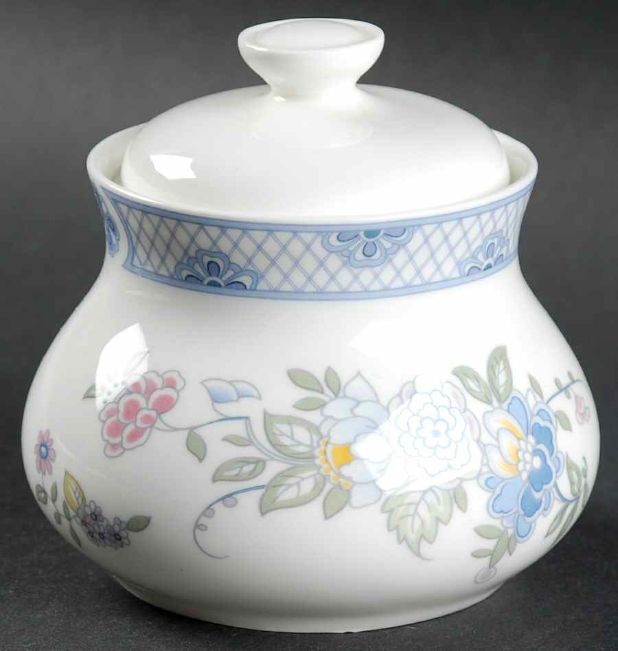 Coniston Sugar Bowl & Lid by Royal Doulton-1