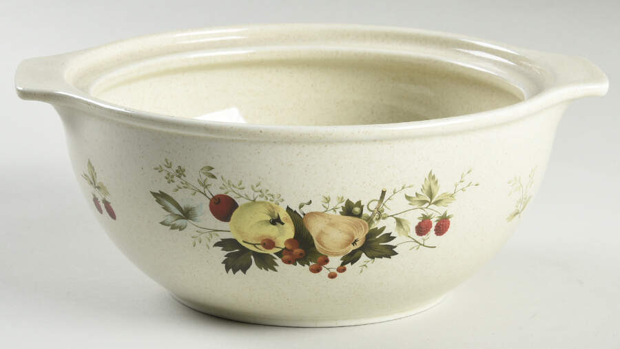 Cornwall (Rim, Double Green Trim) 1.5 Quart Round Casserole No Lid by Royal Doulton-1