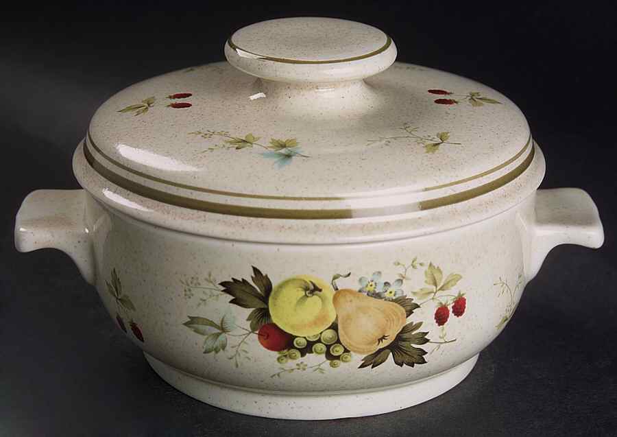 Cornwall (Rim, Double Green Trim) Individual Casserole & Lid by Royal Doulton-1
