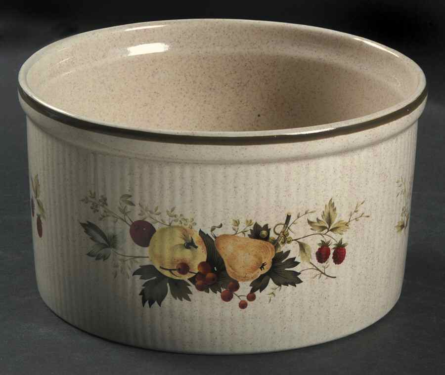 Cornwall (Rim, Double Green Trim) 6" Souffle by Royal Doulton-1