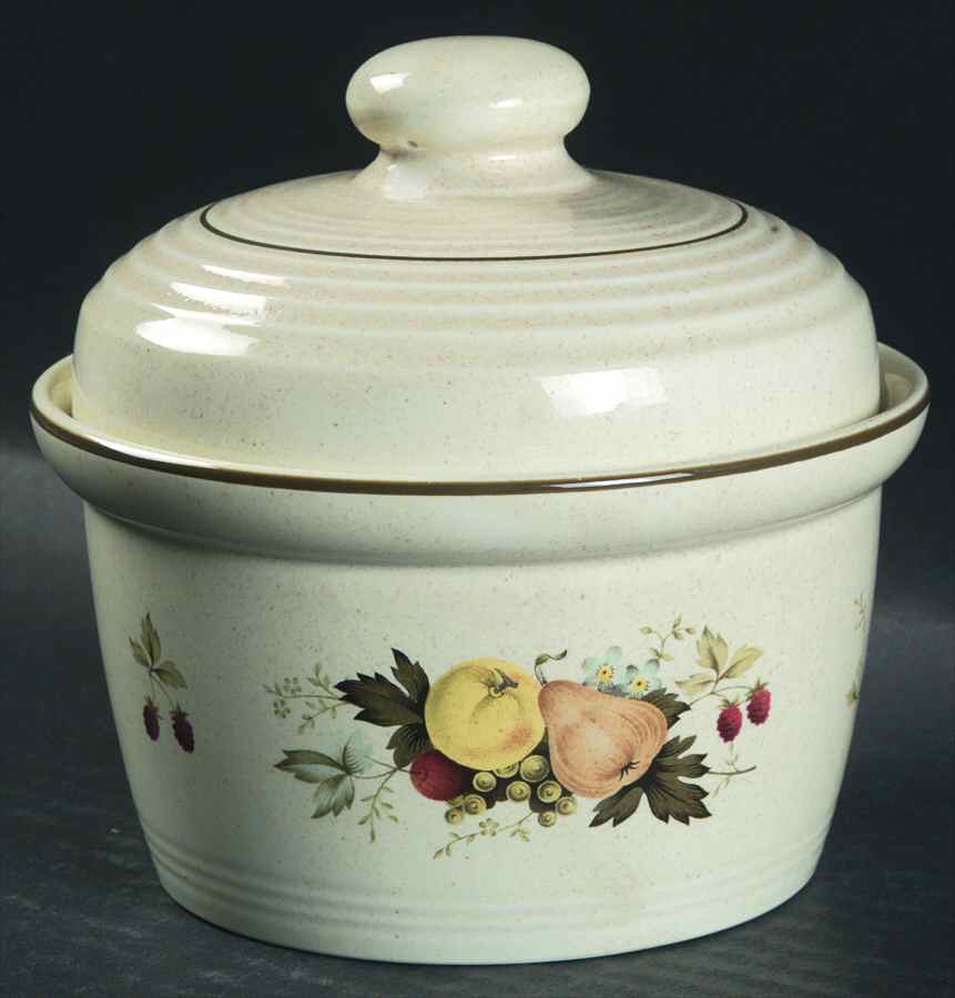 Cornwall (Coupe, Single Line Green Trim) Individual Casserole & Lid by Royal Doulton-1