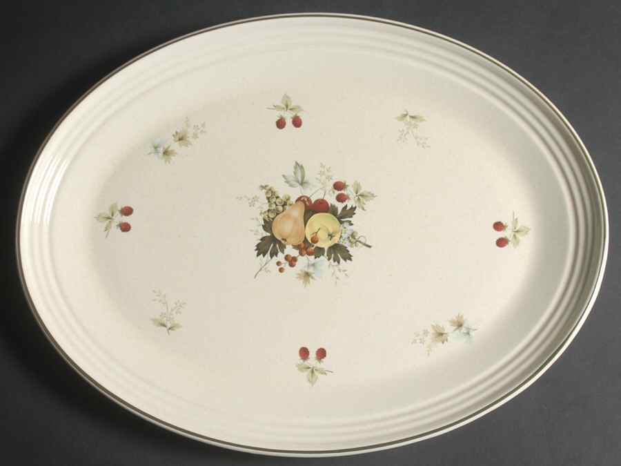 Cornwall (Coupe, Single Line Green Trim) 16" Oval Serving Platter by Royal Doulton-1