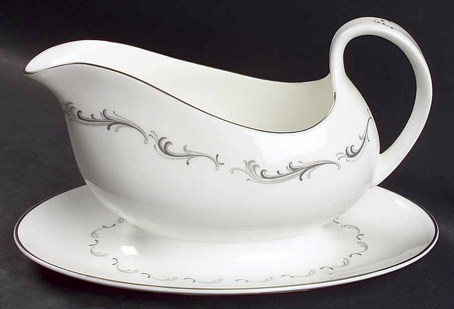Coronet Gravy Boat with Attached Underplate by Royal Doulton-1