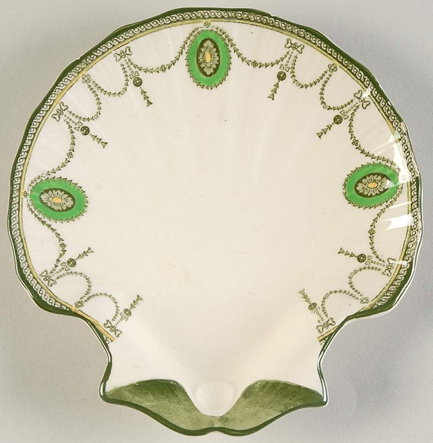 Countess Shell Shaped Dish by Royal Doulton-1