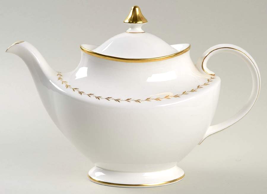 Covington Teapot & Lid by Royal Doulton-1