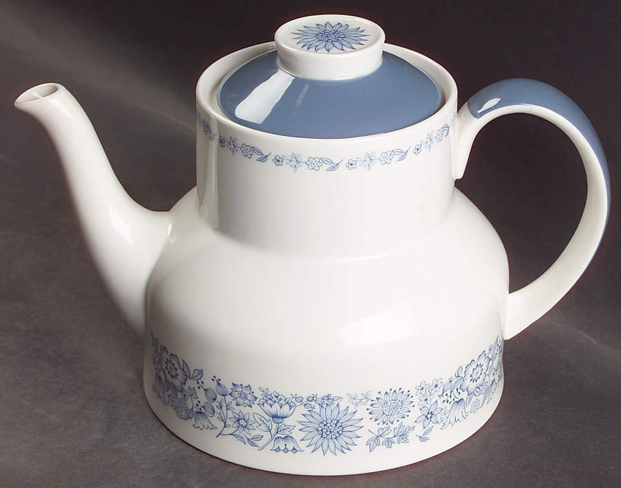 Cranbourne Teapot & Lid by Royal Doulton-1
