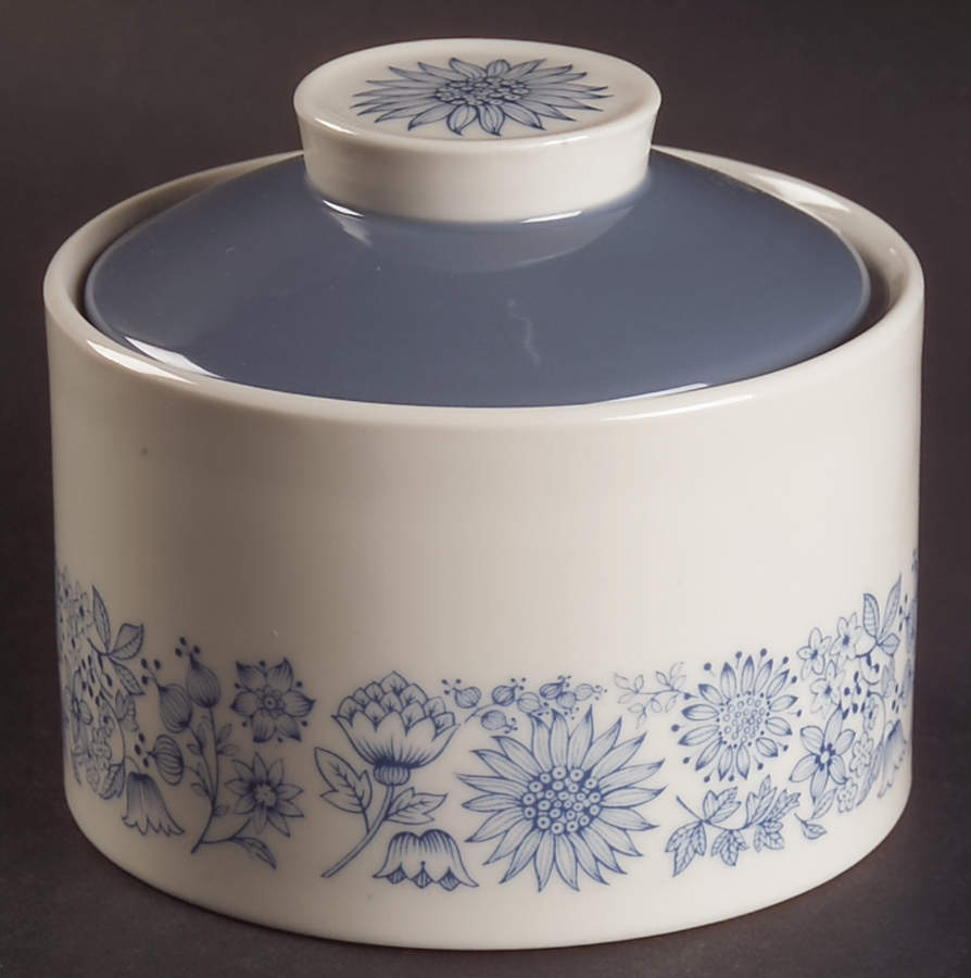 Cranbourne Sugar Bowl & Lid by Royal Doulton-1