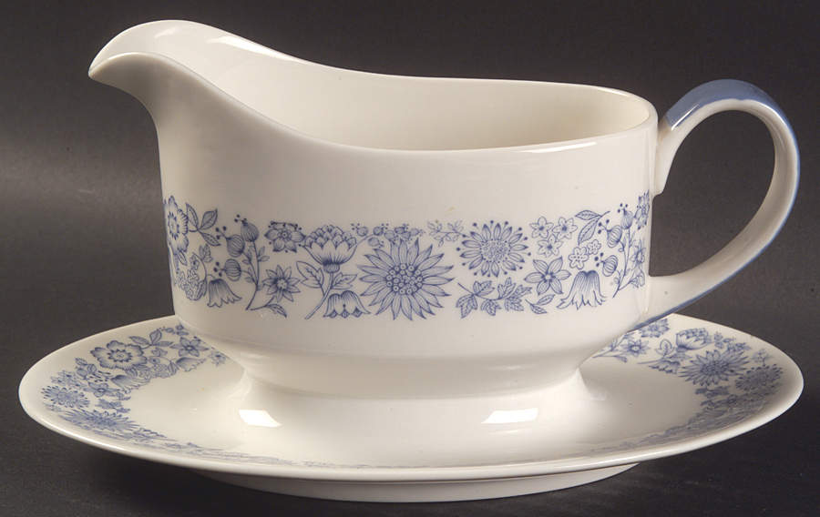Cranbourne Gravy Boat with Attached Underplate by Royal Doulton-1
