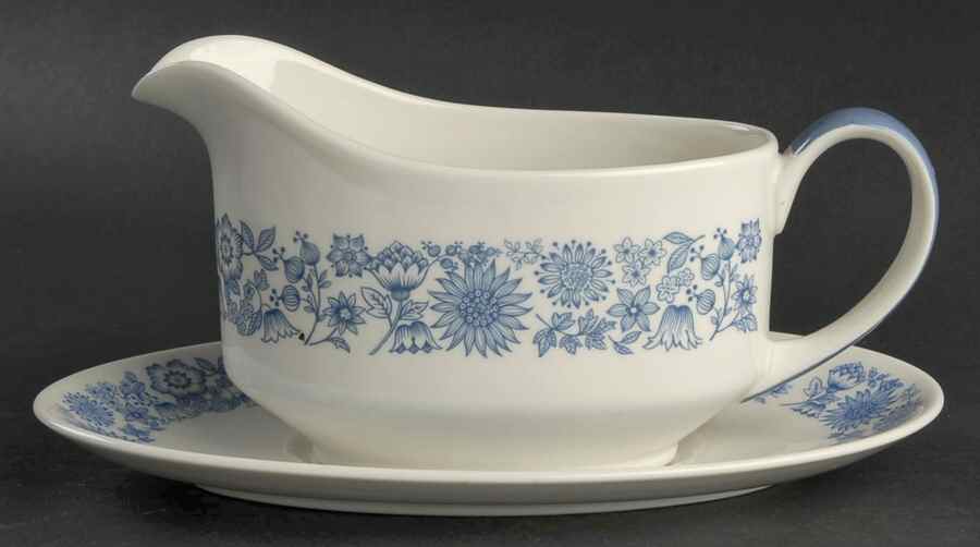 Cranbourne Gravy Boat & Underplate by Royal Doulton-1