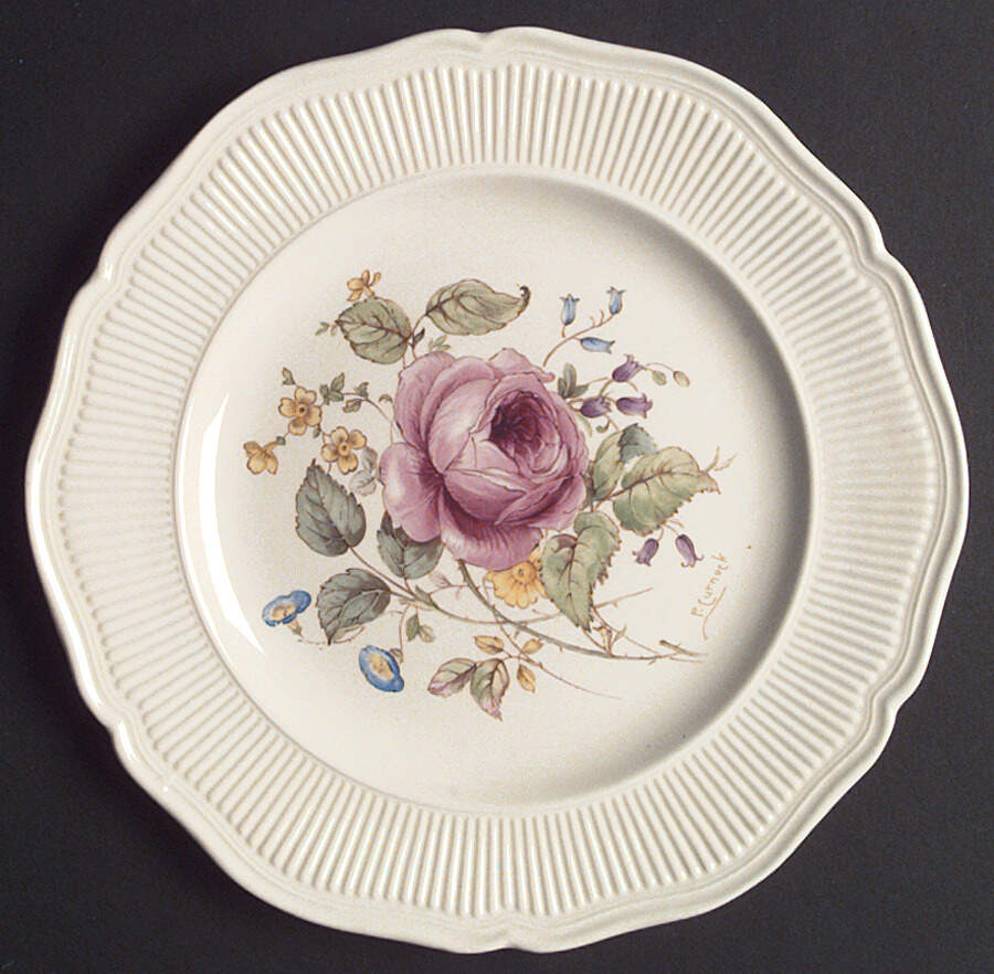 Curnock Rose Dinner Plate by Royal Doulton-1