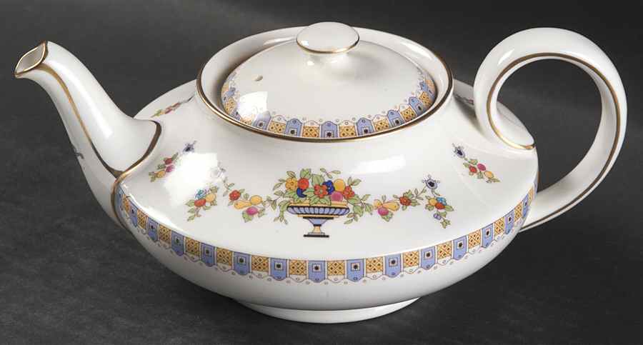 Curzon Mini Teapot & Lid by Royal Doulton-1