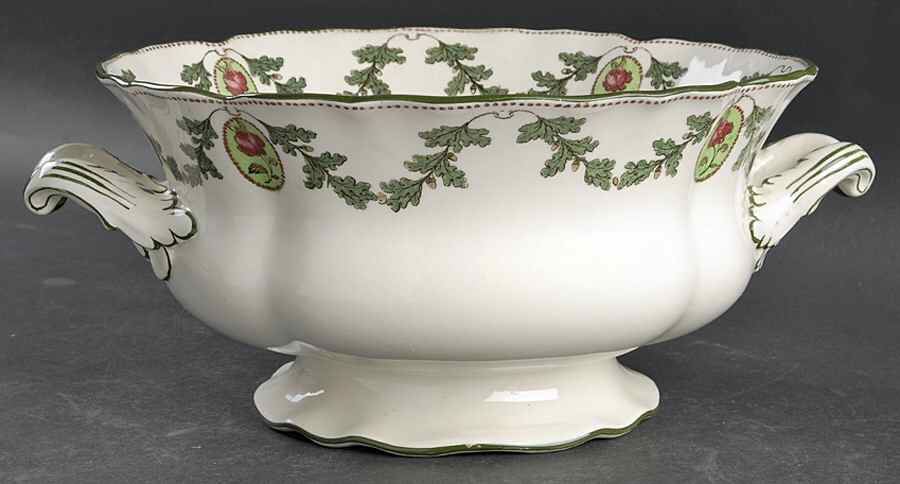 Cynthia Centerpiece by Royal Doulton-1