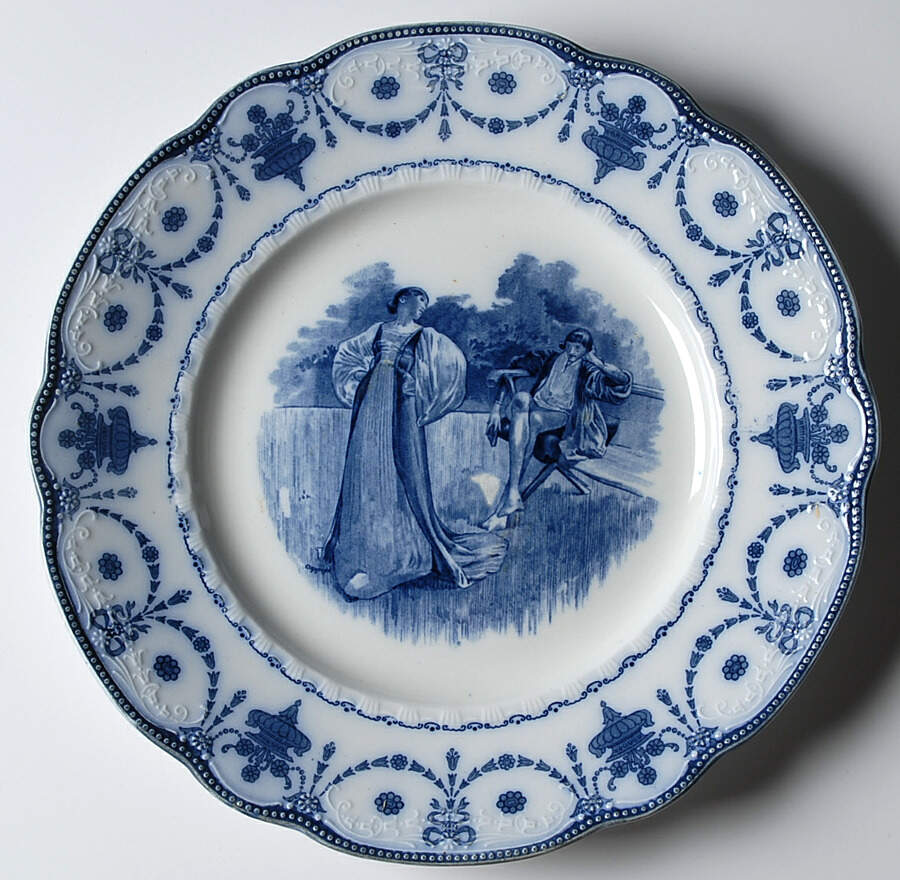 D2203 Dinner Plate by Royal Doulton-1