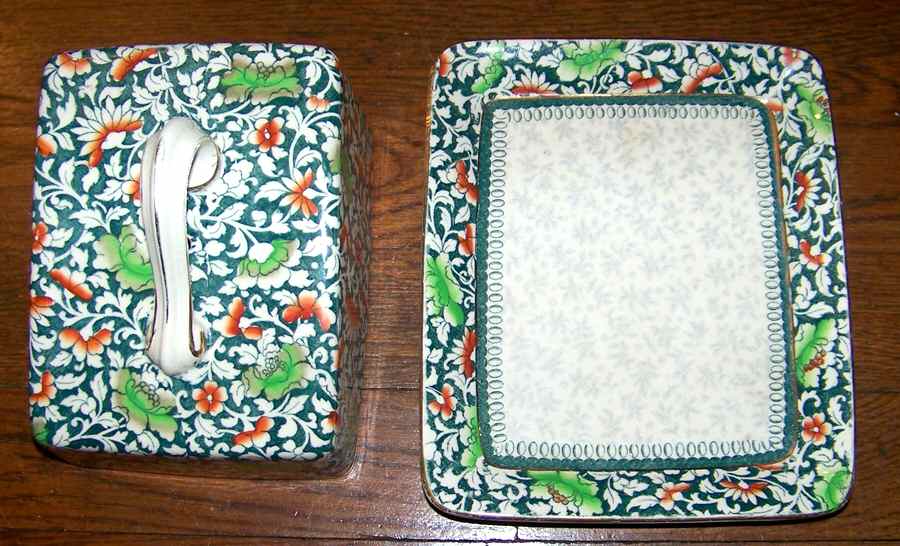 D3718 Cheese Dish with Lid (Wedge) by Royal Doulton-1