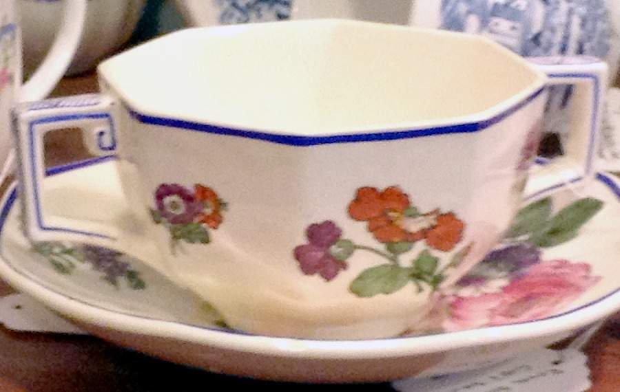 D3823 Flat Bouillon Cup & Saucer by Royal Doulton-1
