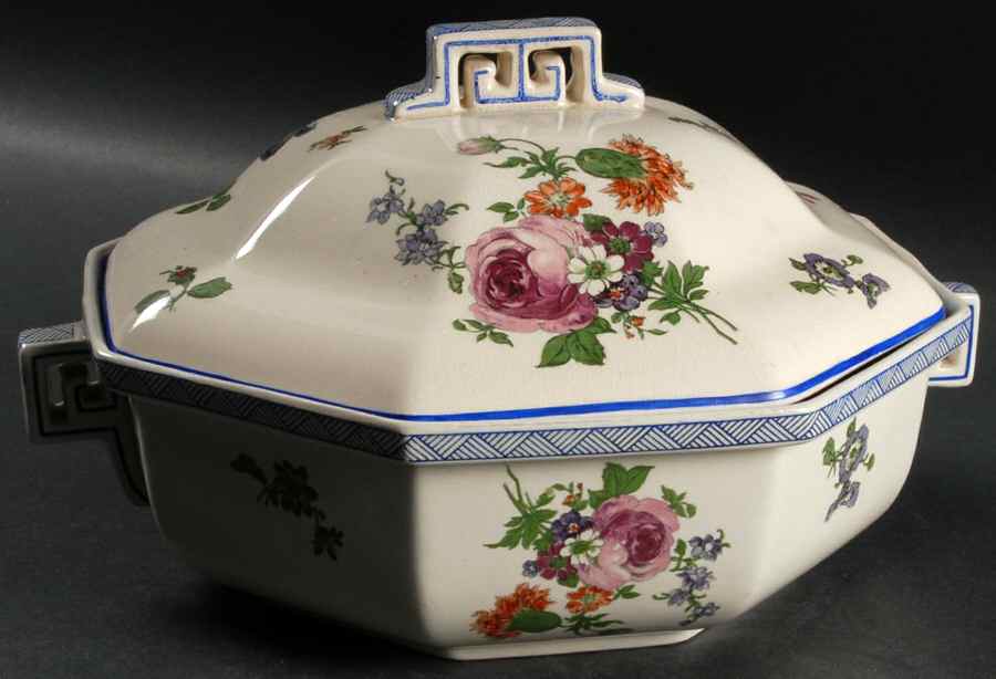 D3823 Round Covered Vegetable by Royal Doulton-1